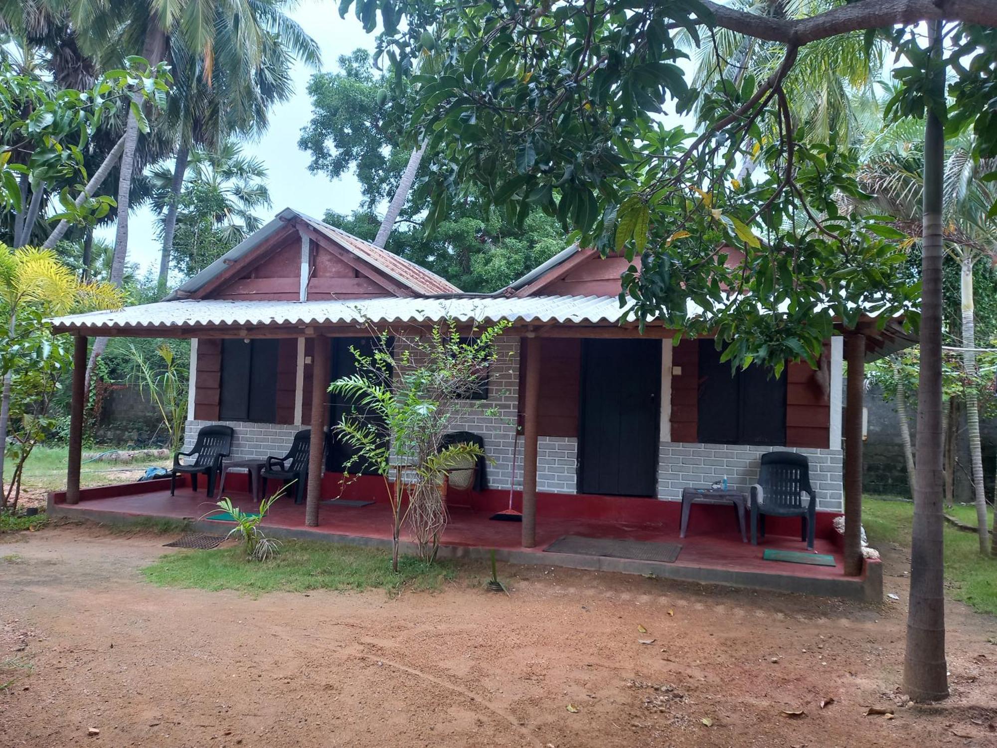 Hotel Sea Shadow Trincomalee Room photo